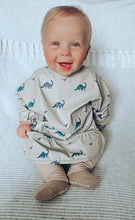 Load image into Gallery viewer, Baby & Toddler Weaning Bib/ Cape
