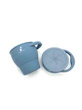 Load image into Gallery viewer, The snack cup: collapsible with lid