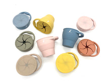 Load image into Gallery viewer, The snack cup: collapsible with lid