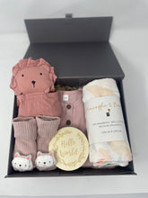 Load image into Gallery viewer, Deluxe baby gift box
