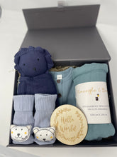 Load image into Gallery viewer, Deluxe baby gift box
